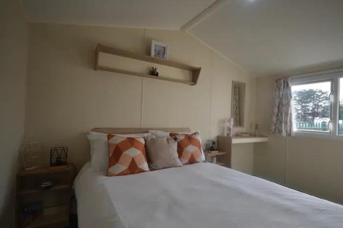 Oyster Etchingham Seaview Hotel Уитстейбъл Екстериор снимка