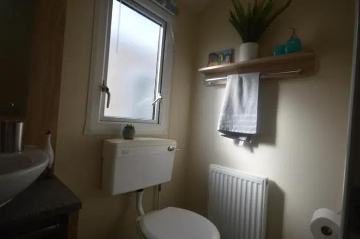 Oyster Etchingham Seaview Hotel Уитстейбъл Екстериор снимка
