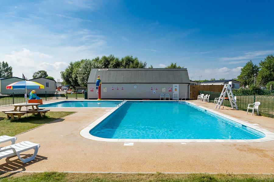 Oyster Etchingham Seaview Hotel Уитстейбъл Екстериор снимка