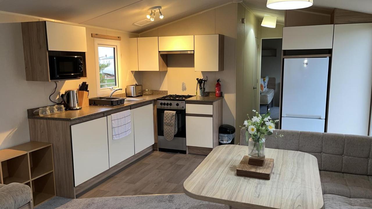 Oyster Etchingham Seaview Hotel Уитстейбъл Екстериор снимка